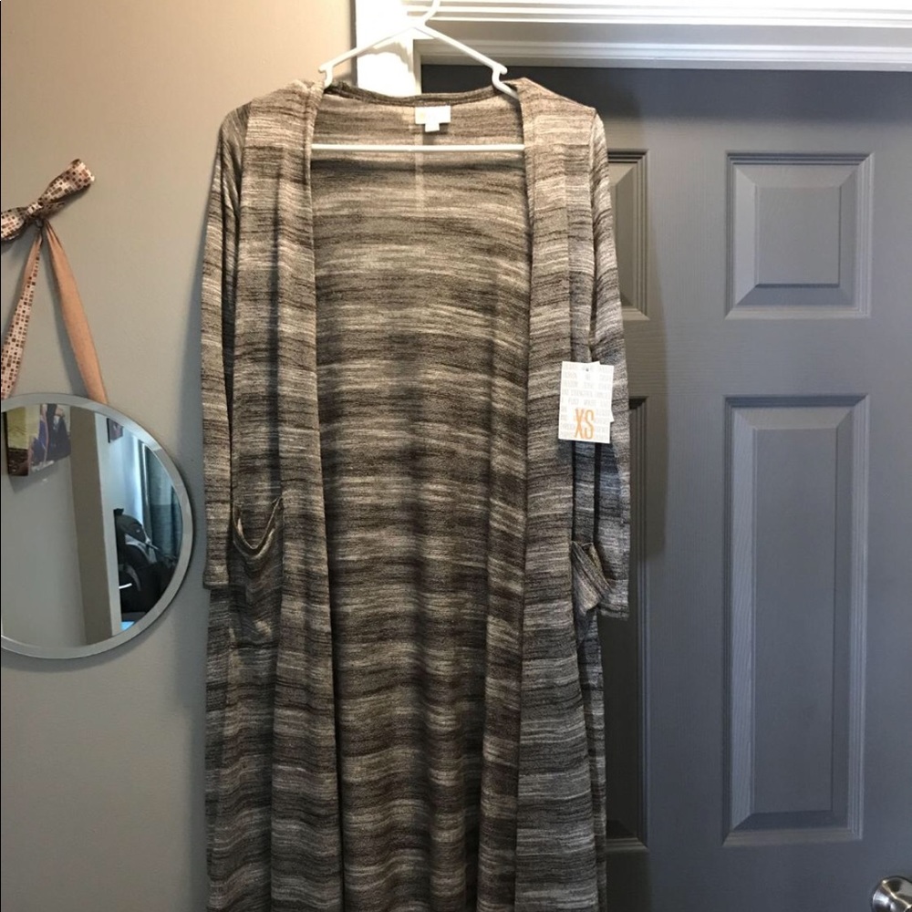 XS LuLaRoe Sara Cardigan